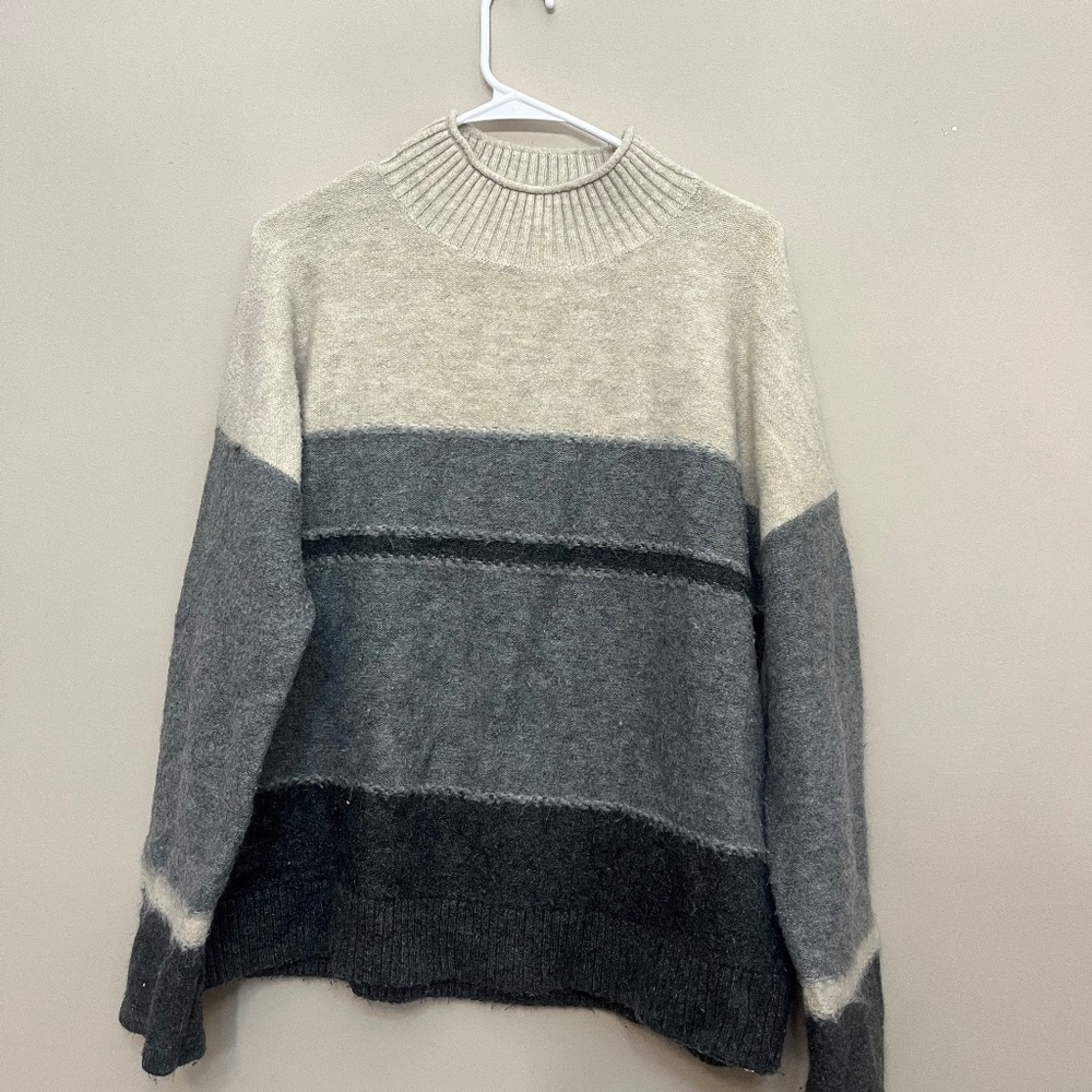Universal Thread Mock Turtleneck Sweater Large